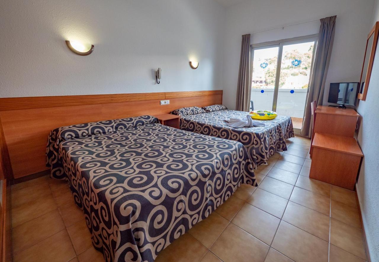 Holiday Home Santa Susanna 94 With Outdoor Swimmingpool Exterior photo